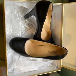 Michael kors black heels